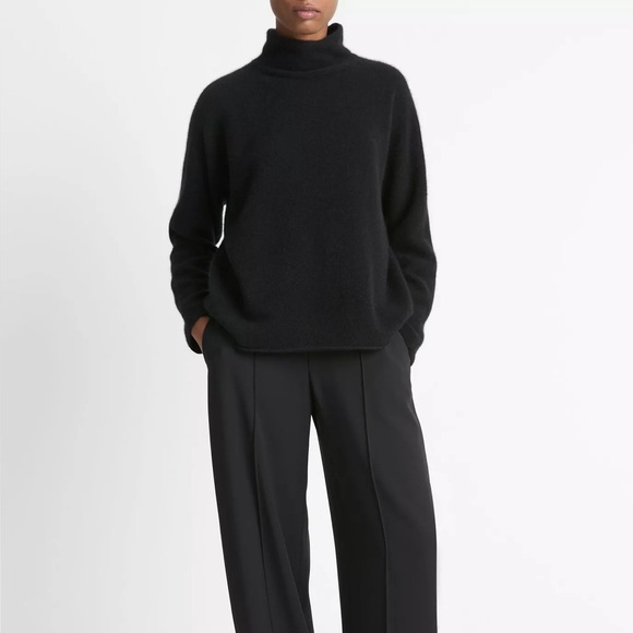 NWT Vince Women’s Cashmere Boxy Turtleneck Sweater in Black | Size S - Picture 1 of 5
